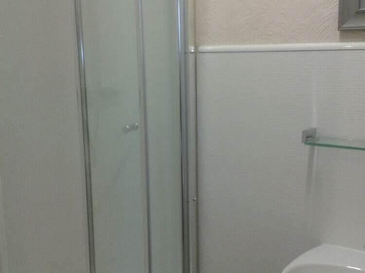 פנסיון Avenue Road