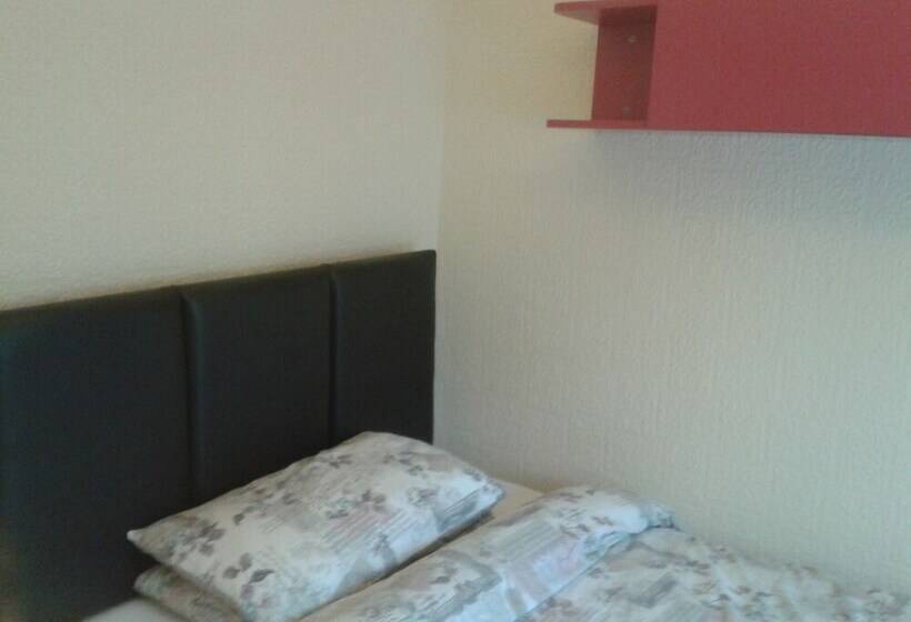 פנסיון Avenue Road