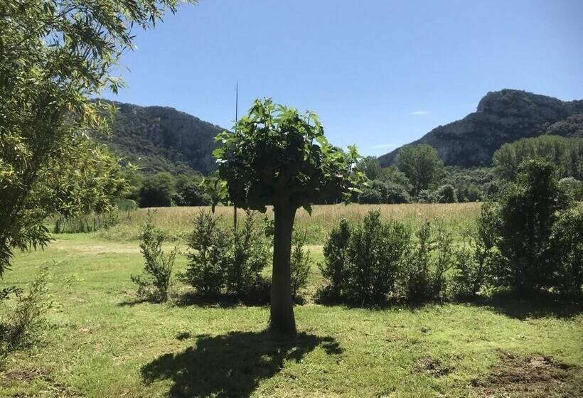 بنسيون Les Gîtes Et La Chambre De Labahou Spa