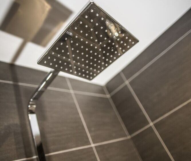 ペンション N Ista Boutique Rooms Birkdale  Southport