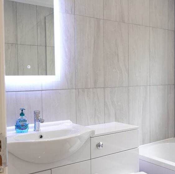 بنسيون The Hatton Rooms