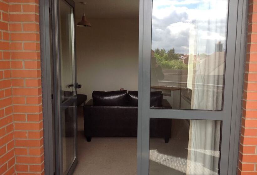 Pretty Properties Tillage Green