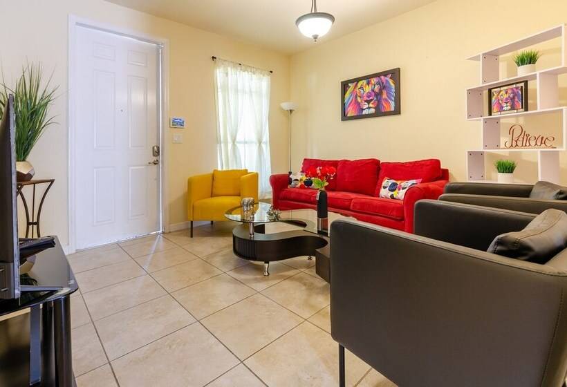 Rare Find! House Of Happiness By Mia Zoo & Fl Keys