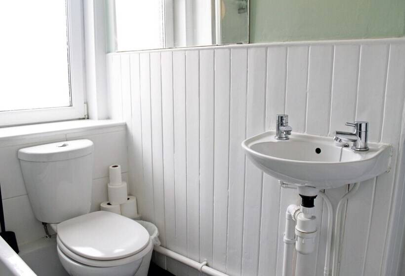 Silver Lining Apartment Near Murrayfield