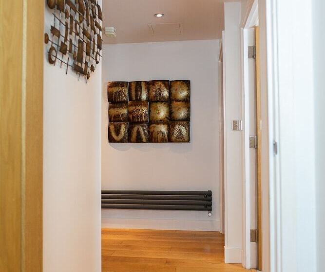 The Pinnacle By Jim Paul Apartments