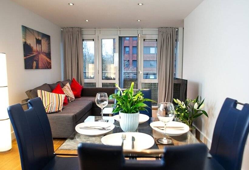 The Pinnacle By Jim Paul Apartments