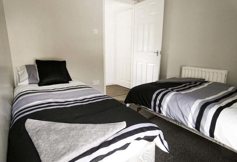 Wyndham House For 6 For Brecons And Bike Park Wales