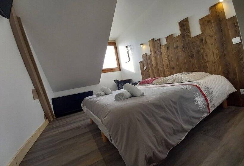 فندق صغير Auberge Le Vieux Chaillol & Spa