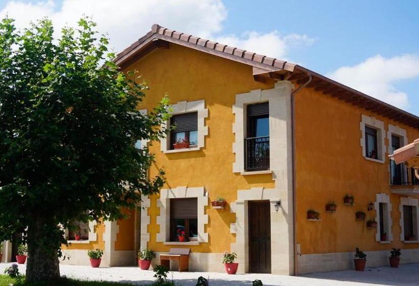 Apartamentos Rurales Sobremazas