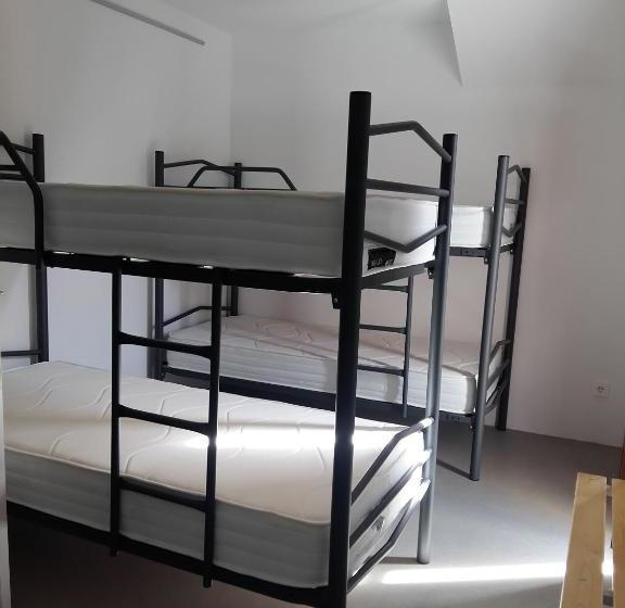 تختخواب و صبحانه Albergue San Jorge: Hospitality, Services & Events