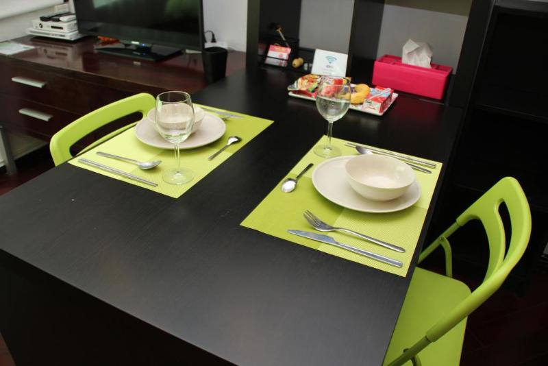 Century Shikong Yijia Apartment Hotel - Shanghai Jing'an Temple