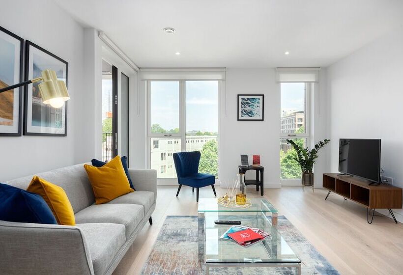 Two Bedroom Serviced Apartment With Balcony In Weymouth Building, Deacon Street