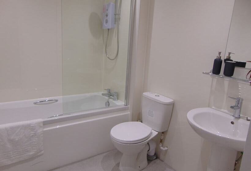 Greenstar Apartments