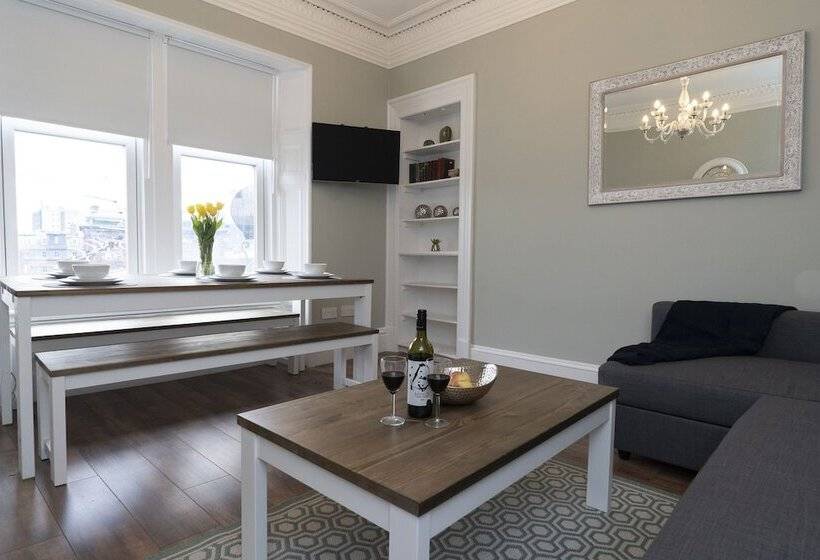 Greenstar Apartments