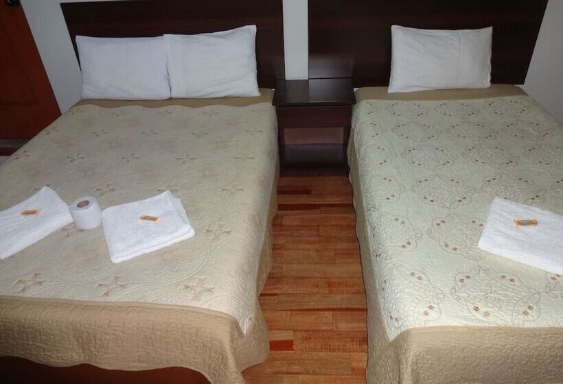 簡易ホテル Balcones Del Titicaca Backpacker