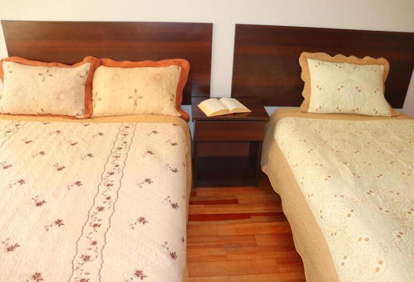 簡易ホテル Balcones Del Titicaca Backpacker