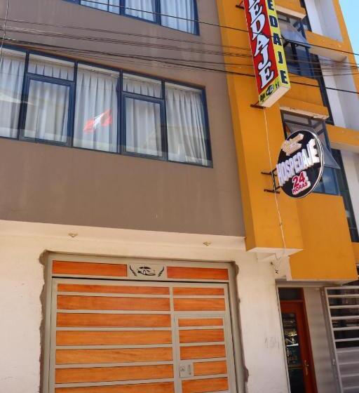 簡易ホテル Balcones Del Titicaca Backpacker