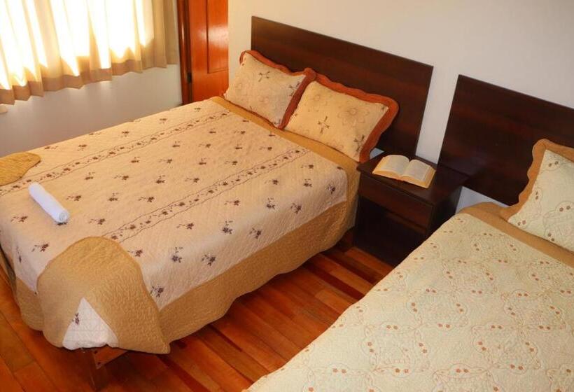 簡易ホテル Balcones Del Titicaca Backpacker