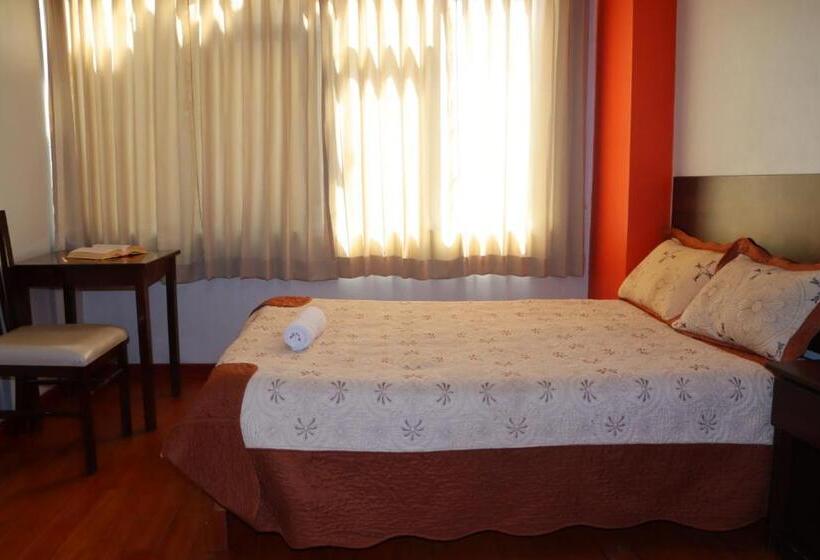 簡易ホテル Balcones Del Titicaca Backpacker