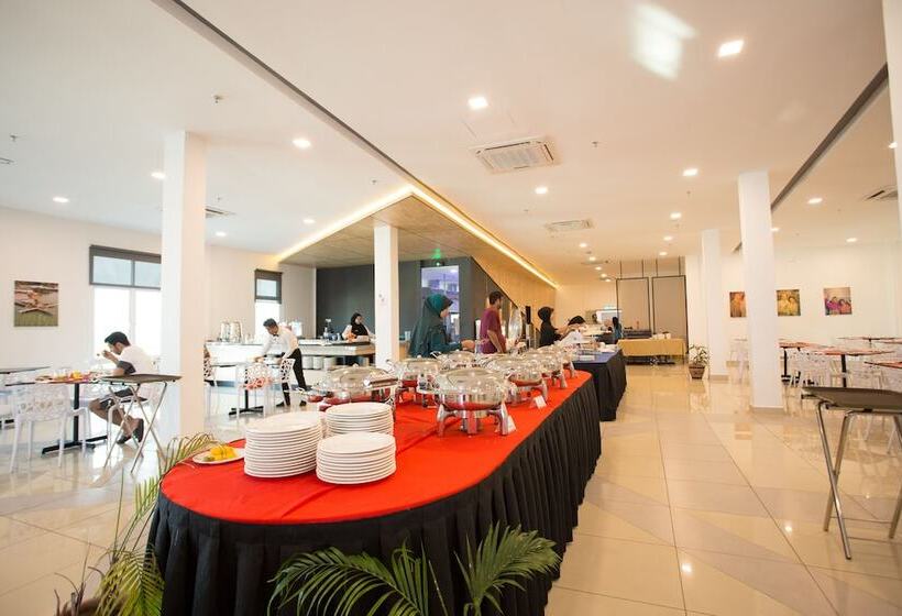 Adya Hotel Chenang