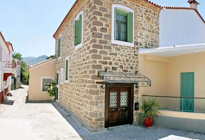 هتل Archontiko Petras 1821