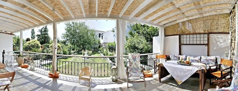 هتل Archontiko Petras 1821