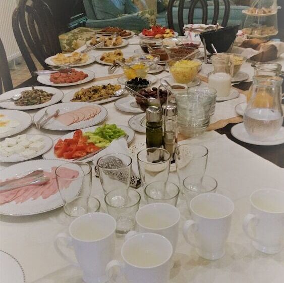 هتل Archontiko Petras 1821