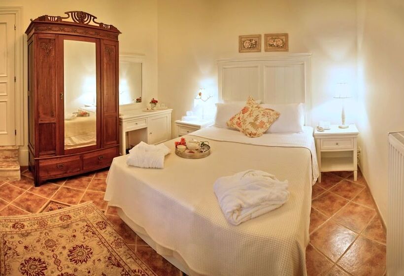 هتل Archontiko Petras 1821