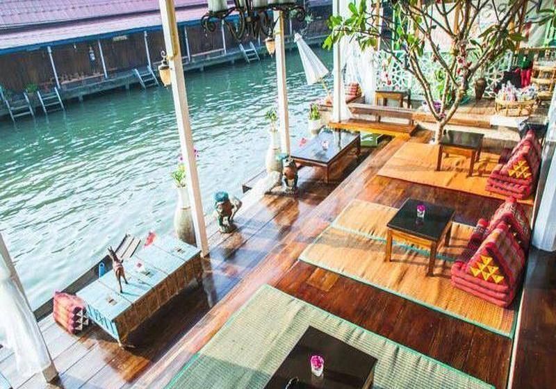 فندق At Casa Guesthouse Amphawa