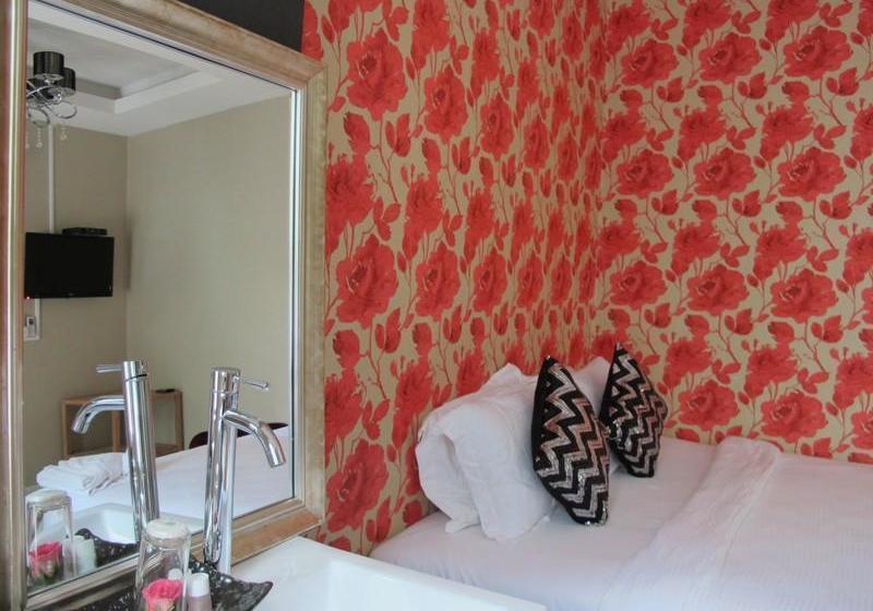 فندق At Casa Guesthouse Amphawa