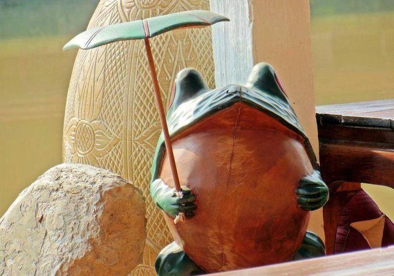 فندق At Casa Guesthouse Amphawa