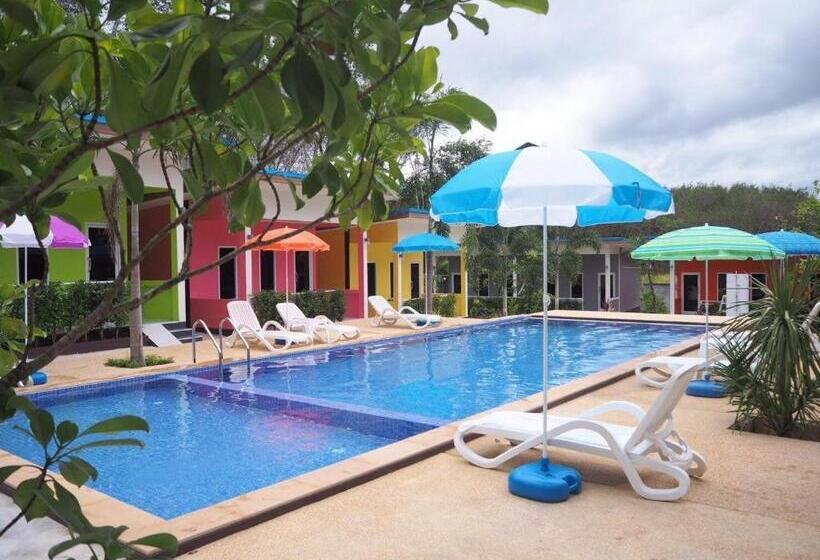 호텔 At Night Airport Resort