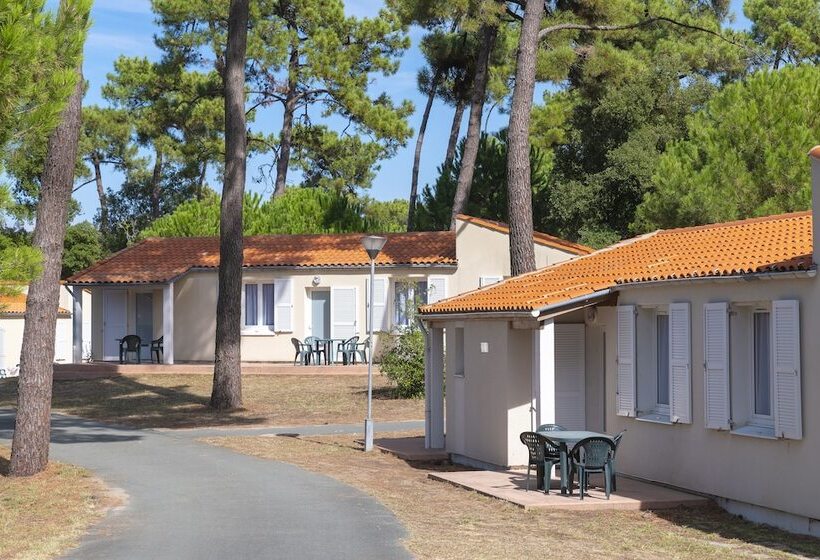 Отель Village Vacances Azureva Ile D Oléron