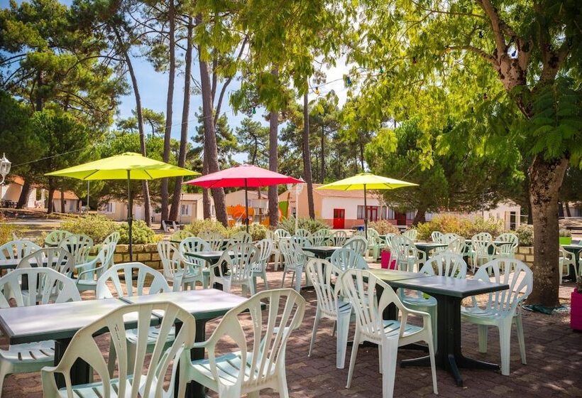 Отель Village Vacances Azureva Ile D Oléron