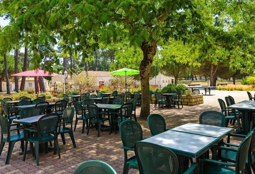 Отель Village Vacances Azureva Ile D Oléron