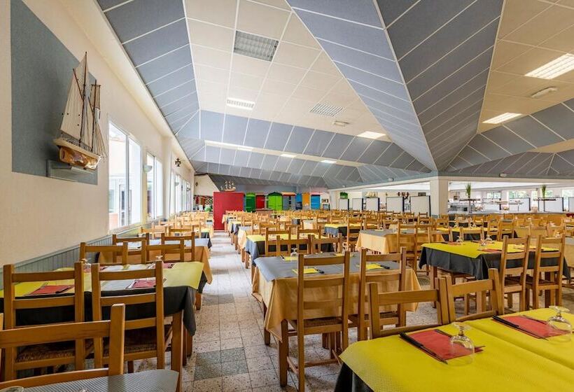 Отель Village Vacances Azureva Ile D Oléron