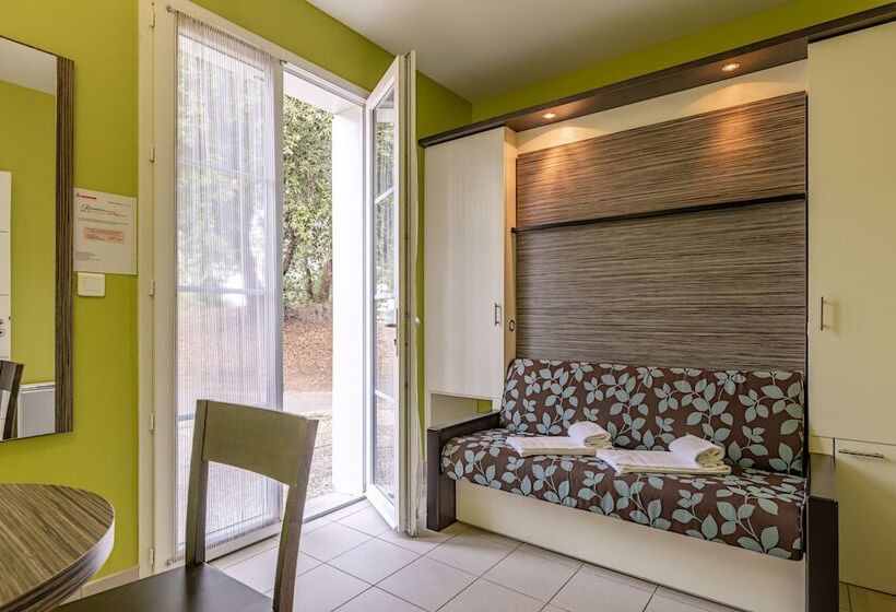 Отель Village Vacances Azureva Ile D Oléron