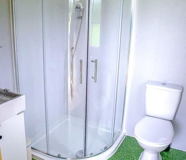 ホテル Grey Willow Yurts