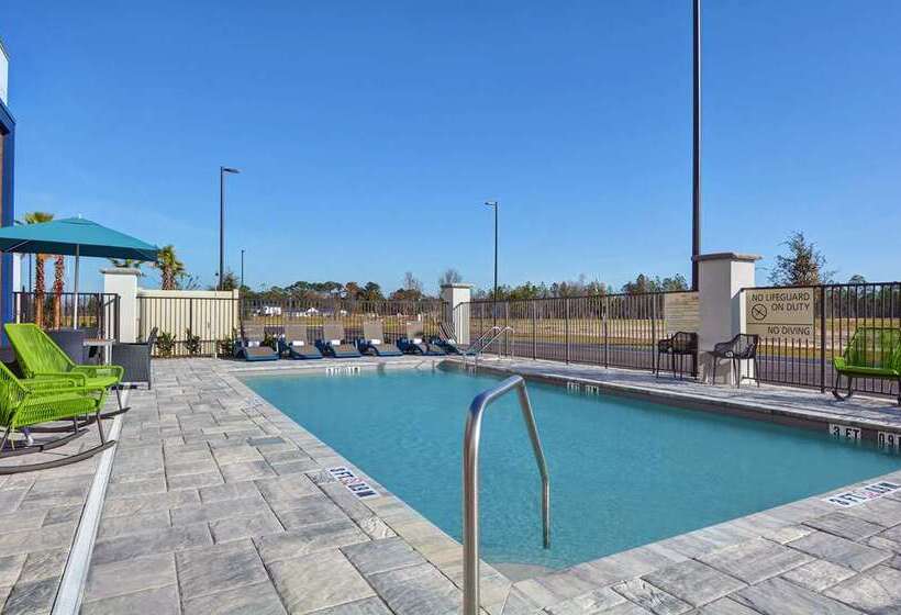 فندق Hampton Inn & Suites Middleburg