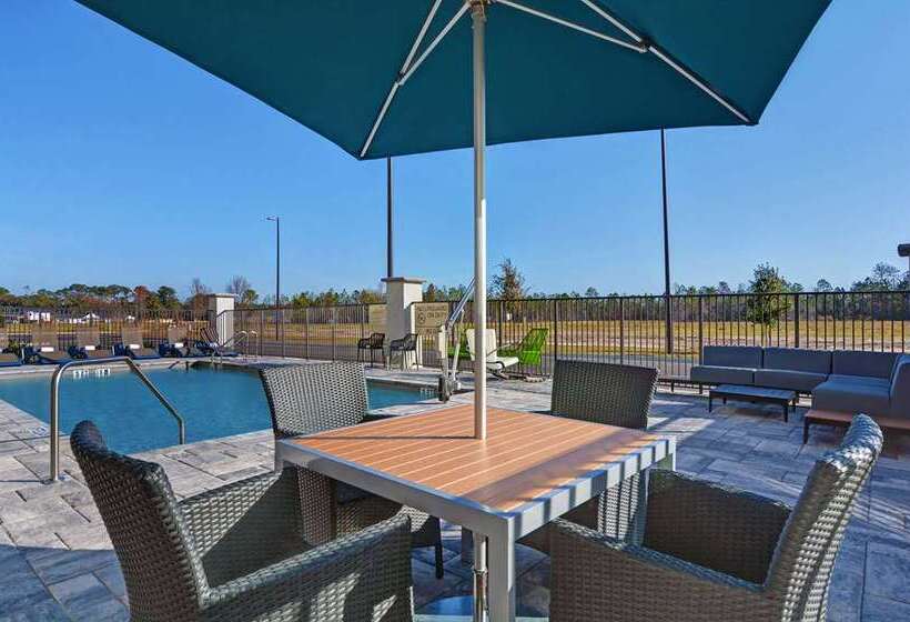 فندق Hampton Inn & Suites Middleburg