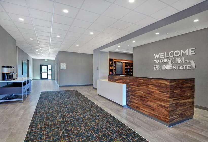 فندق Hampton Inn & Suites Middleburg