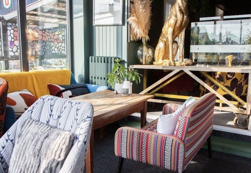 فندق Hôtel Des Pins