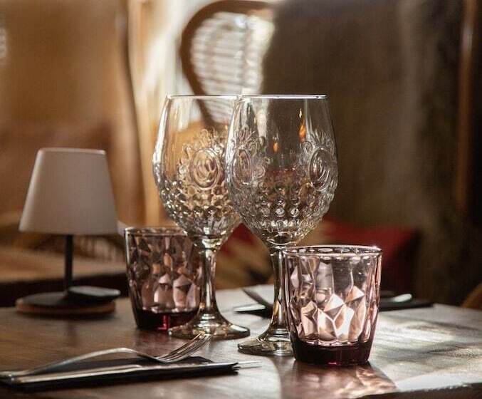 فندق Hôtel Des Pins