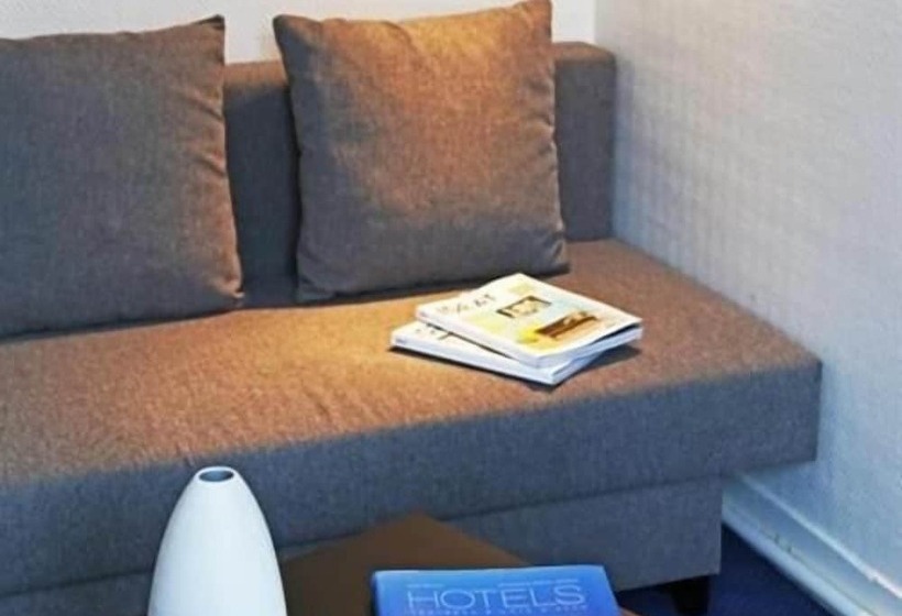 فندق Hôtel Des Pins