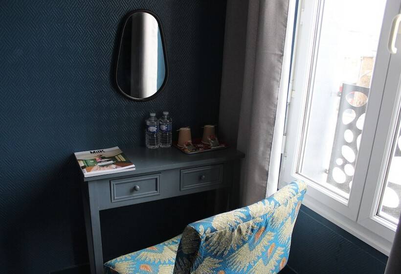 فندق Hôtel Des Pins