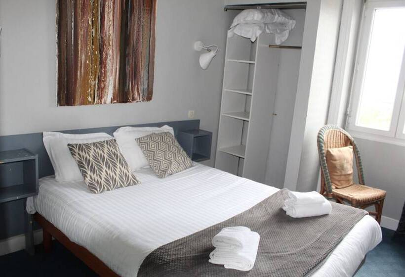 فندق Hôtel Des Pins