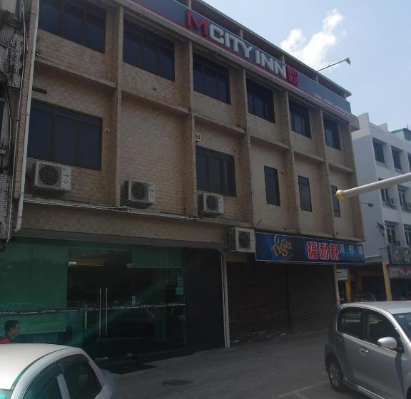 בית מלון כפרי Mcity Inn