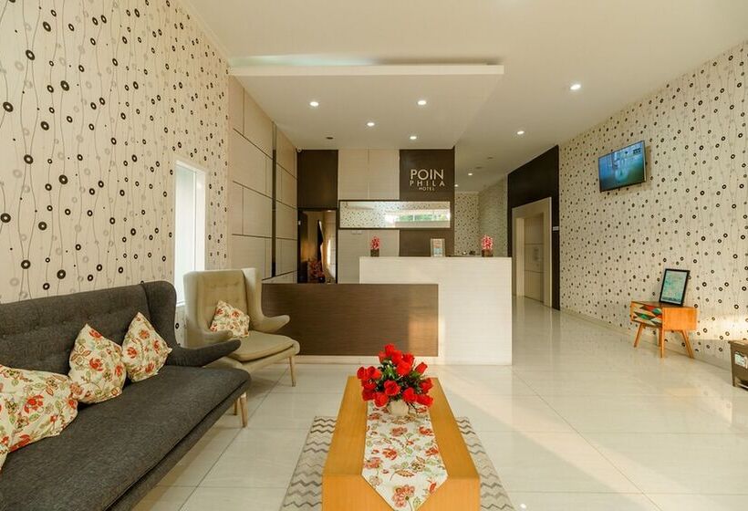 فندق Reddoorz Plus @ Point Phila Cihampelas