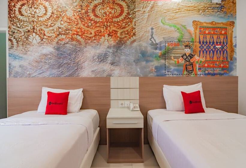 فندق Reddoorz Plus @ Point Phila Cihampelas