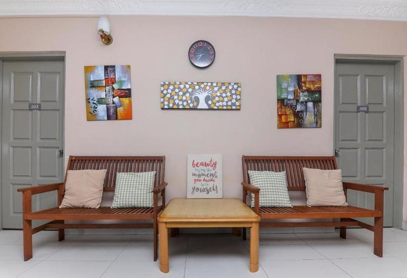 Spot On 89789 Hotel Check In 2